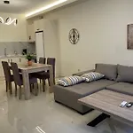 Port Suite